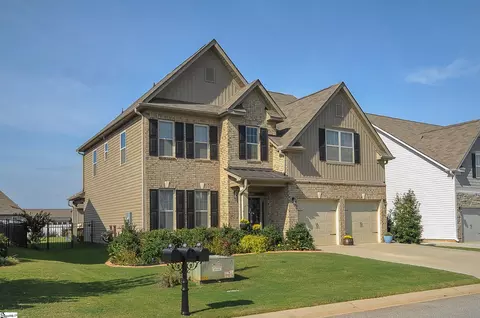 610 Waymeet Dr, Greer, SC 29651