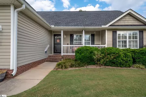 140 Brooke Lee Cir, Taylors, SC 29687