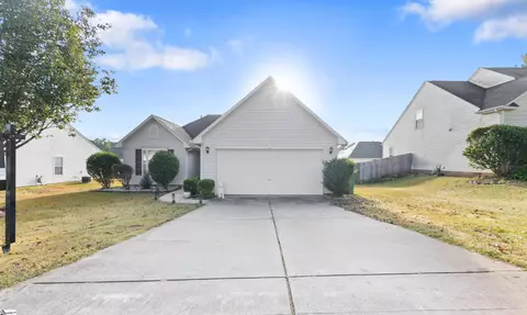 210 Montauk Dr, Greenville, SC 29607