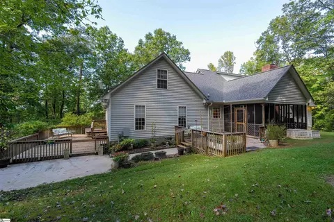 204 Miracle Hill Rd, Pickens, SC 29671