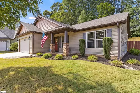 14 Redwolf Ln, Taylors, SC 29687