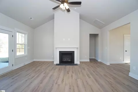 1013 Waterside Dr, Easley, SC 29642 photo 8