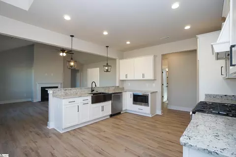 1013 Waterside Dr, Easley, SC 29642 photo 13