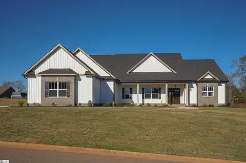 1013 Waterside Dr, Easley, SC 29642
