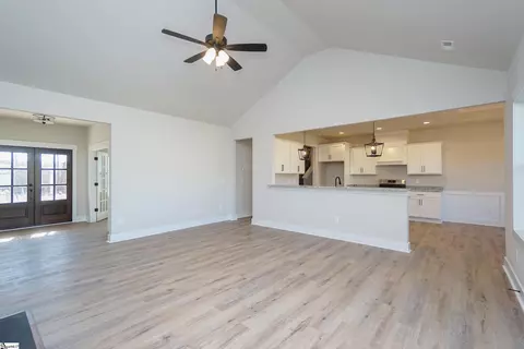 1013 Waterside Dr, Easley, SC 29642 photo 9