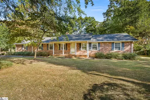12 Covington Rd, Greenville, SC 29617
