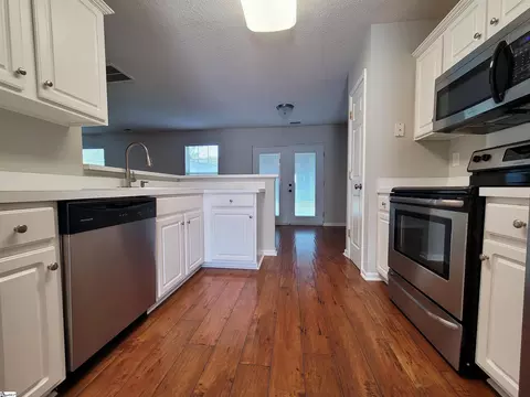 9 Seven Pines Ct, Greer, SC 29651 photo 8