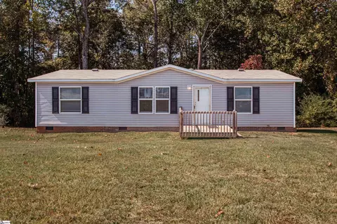 748 E Fleming Dr, Inman, SC 29349