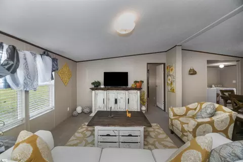 748 E Fleming Dr, Inman, SC 29349 photo 10