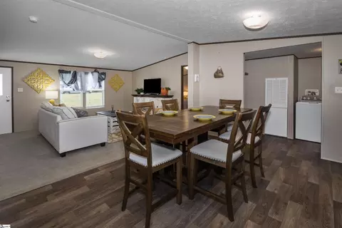 748 E Fleming Dr, Inman, SC 29349 photo 16