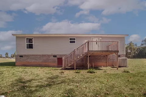 748 E Fleming Dr, Inman, SC 29349 photo 5