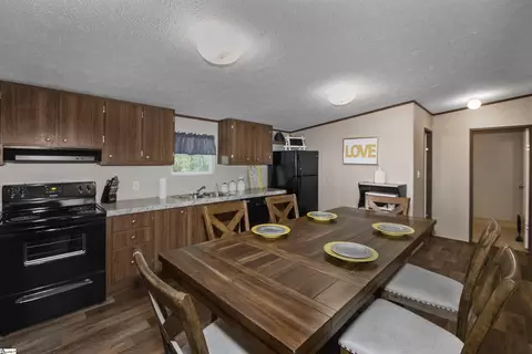 748 E Fleming Dr, Inman, SC 29349 photo 14