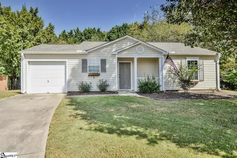 5 Hideaway Ct, Simpsonville, SC 29680