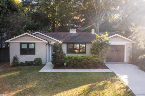 29 Hindman Dr, Greenville, SC 29609