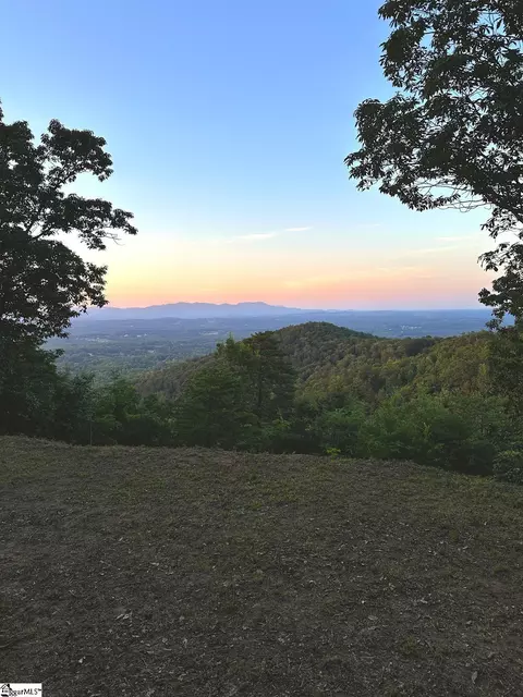 19 Old Altamont Ridge Rd, Greenville, SC 29609