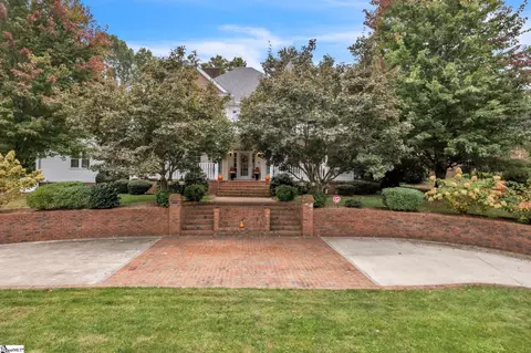 1 Claymore Ct, Greer, SC 29650