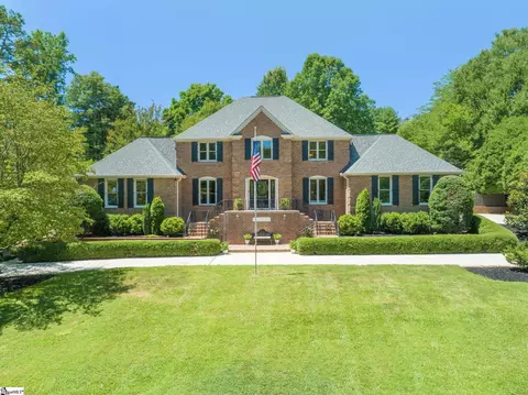114 W Round Hill Rd, Greenville, SC 29617