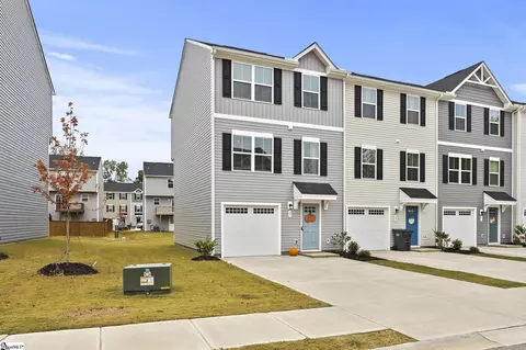 27 High Pine Trl, Greenville, SC 29617