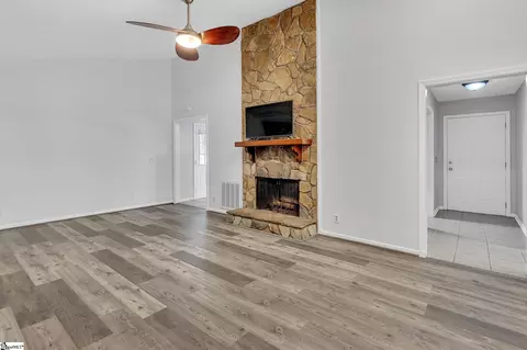 20 Paddock Ln, Greer, SC 29650 photo 7