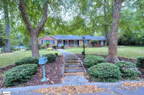 332 Arundel Rd, Greenville, SC 29615