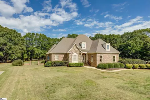 4 Sanibel Oaks Dr, Simpsonville, SC 29681