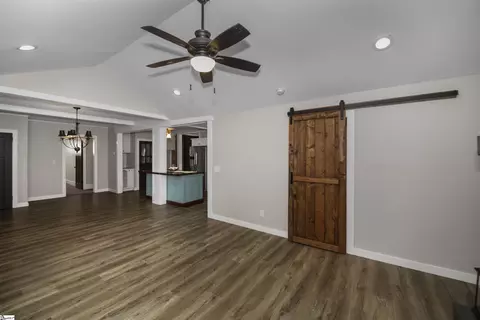 600 E 2nd Ave, Easley, SC 29642 photo 16