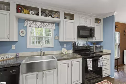 111 Camelot Dr, Belton, SC 29627 photo 13
