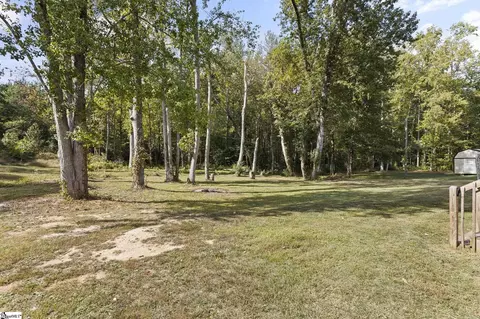 111 Camelot Dr, Belton, SC 29627 photo 21