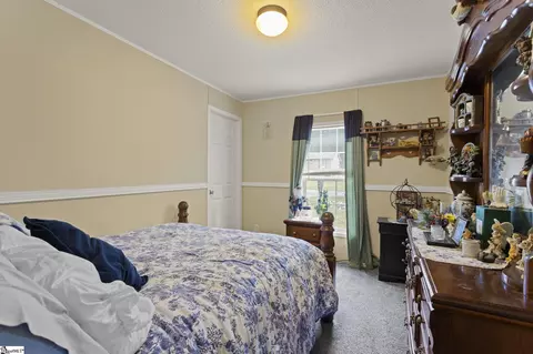 111 Camelot Dr, Belton, SC 29627 photo 7