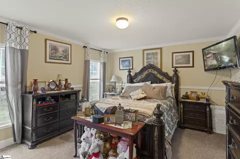 111 Camelot Dr, Belton, SC 29627 photo 4