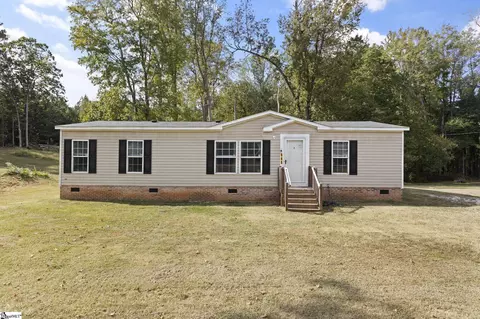 111 Camelot Dr, Belton, SC 29627