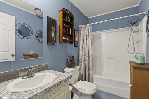 111 Camelot Dr, Belton, SC 29627 photo 6