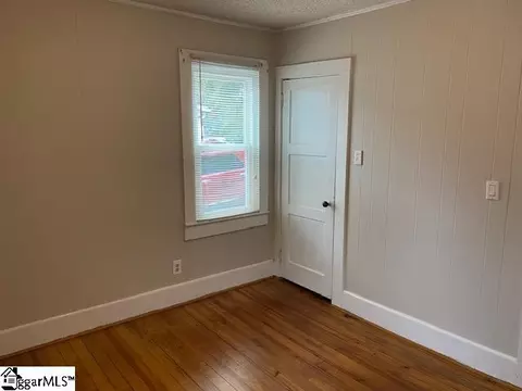 107 S Beverly Ln, Greer, SC 29650 photo 10