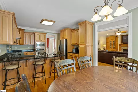 137 Red Maple Cir, Easley, SC 29642 photo 10