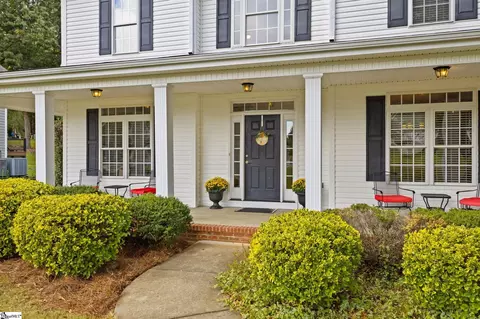 137 Red Maple Cir, Easley, SC 29642 photo 3