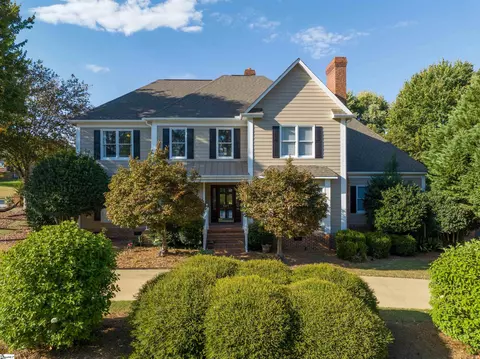 501 Meadowsweet Ln, Greenville, SC 29615