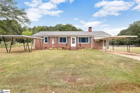 218 West Rd, Greer, SC 29650