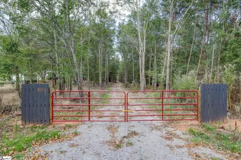 411 Circle Rd, Greer, SC 29651 photo 2