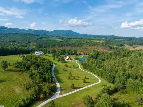 154 Glassy Rd, Landrum, SC 29356