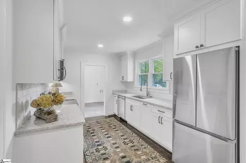 800 E 2nd Ave, Easley, SC 29640 photo 12