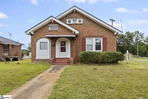 101 W Kirksey Dr, Greenwood, SC 29646