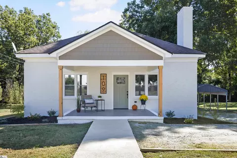 109 S Peachtree St, Liberty, SC 29657