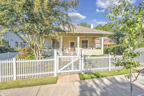 109 N Hudson St, Greenville, SC 29601