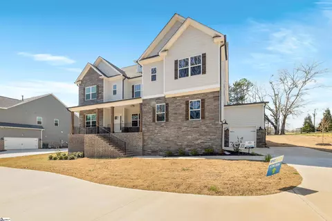 8 Peyton Ln, Simpsonville, SC 29681