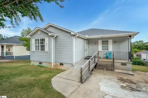 18 Fourth St, Greenville, SC 29611