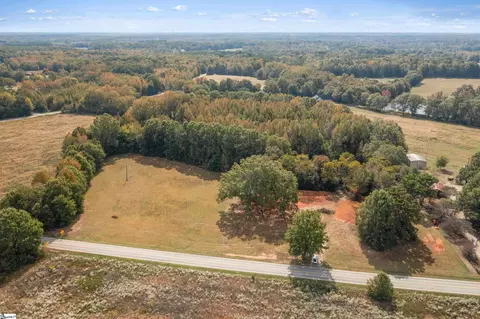 1150 Garrison Rd, Pelzer, SC 29669 photo 2