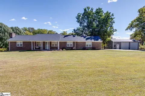 125 Ledbetter Rd, Travelers Rest, SC 29690