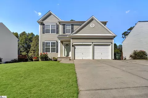6 Coghill Dr, Simpsonville, SC 29681
