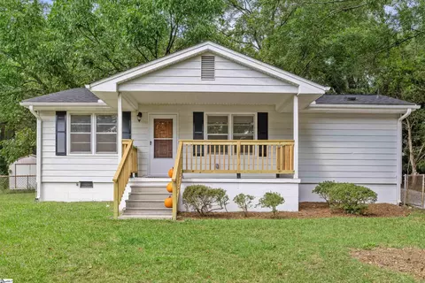 5 Sevier Ct, Taylors, SC 29687