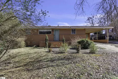 10 Grahl Ct, Greenville, SC 29611